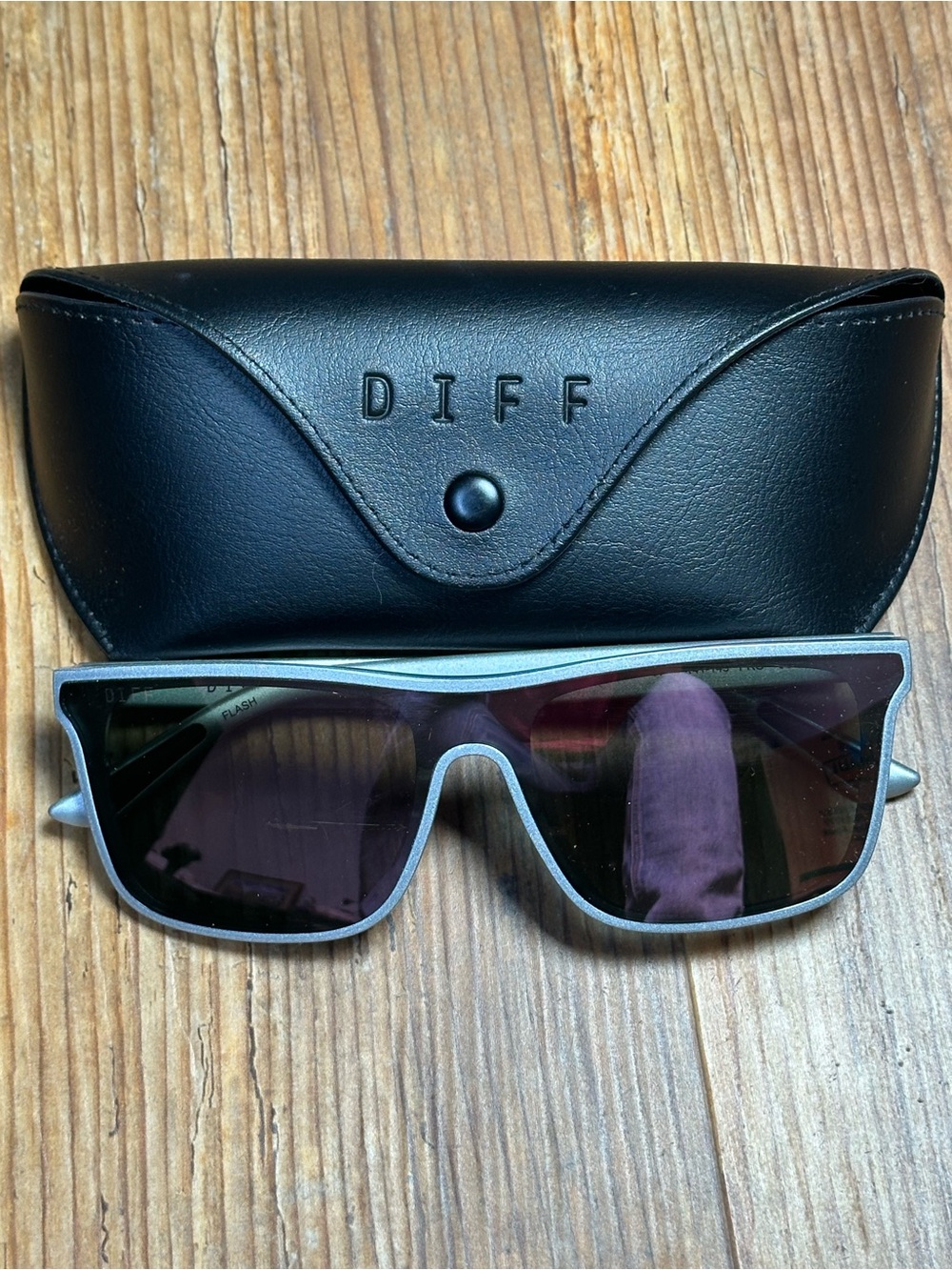 Diff Eyewear Black Frame Sunglasses with Dark Lenses